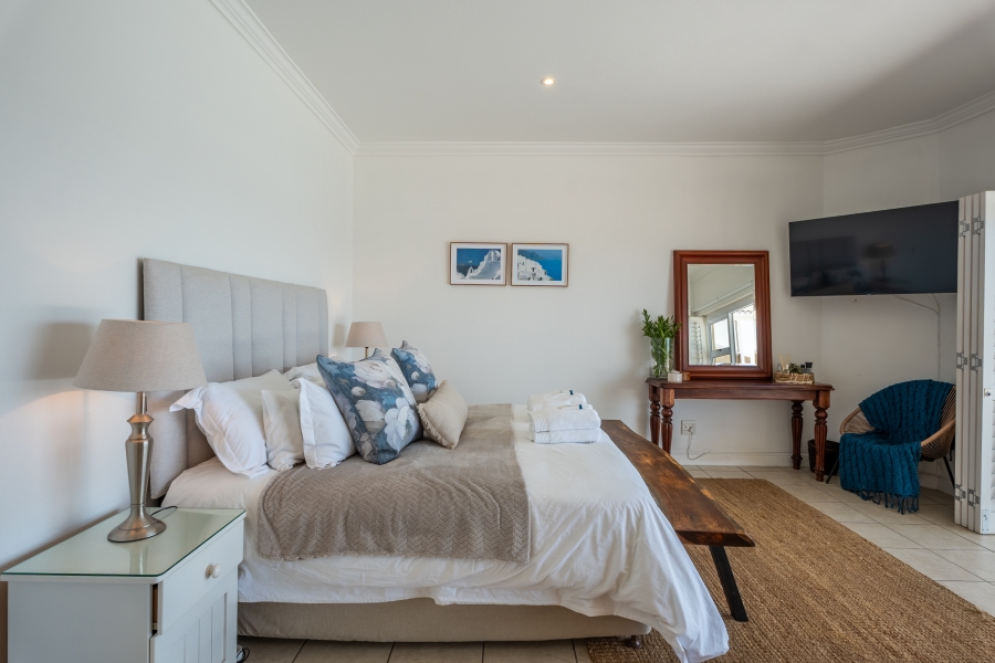 6 Bedroom Property for Sale in Port St Francis Eastern Cape